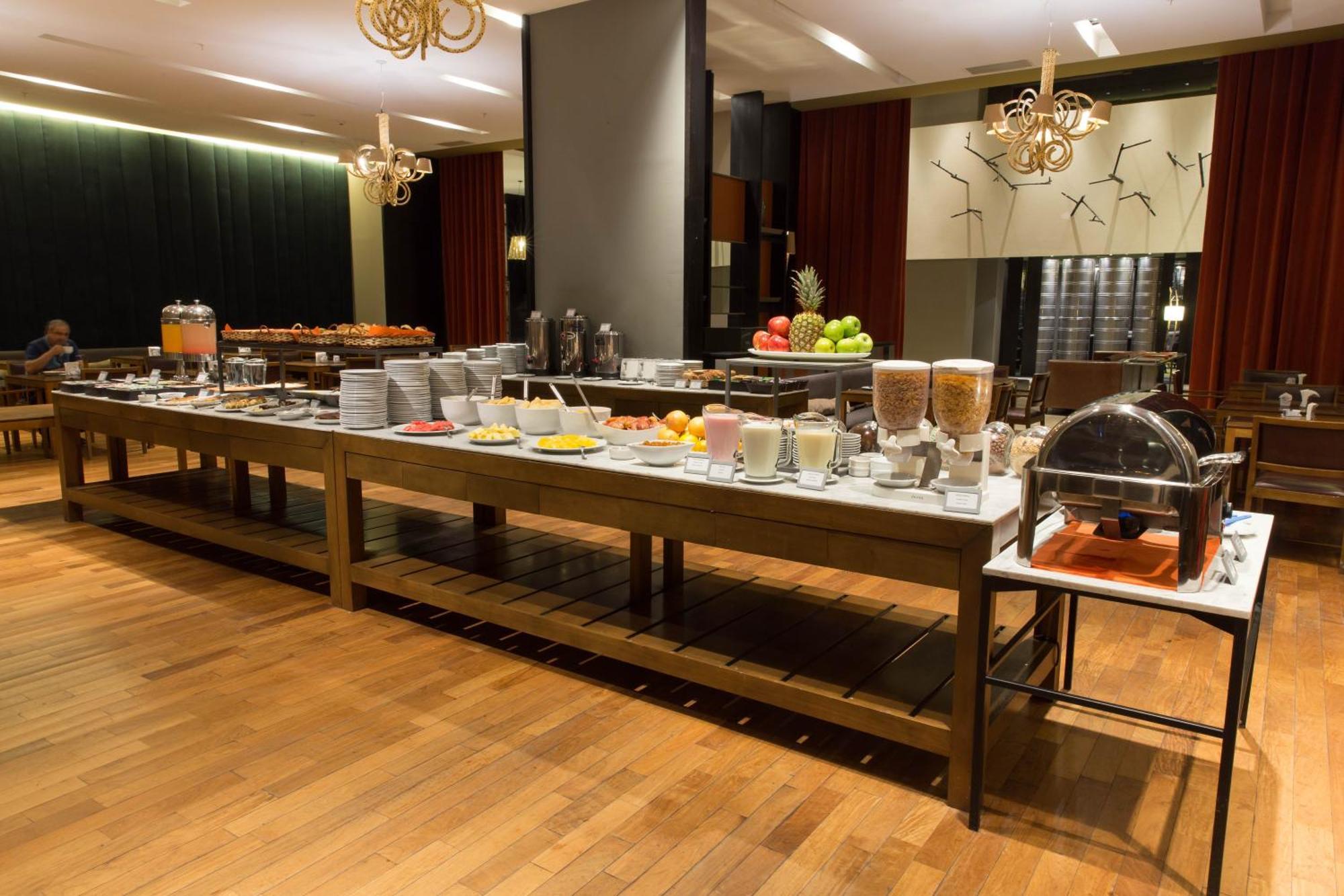 Hotel Esplendor by Wyndham Mendoza Maipú Zewnętrze zdjęcie